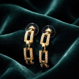 Elegant Gold Chain Link Earrings